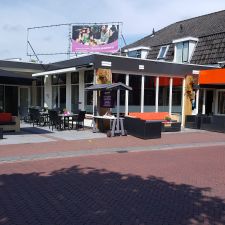 Bij Ne9en Heino