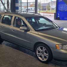 Loogman Carwash Heerhugowaard - Wasstraat Heerhugowaard