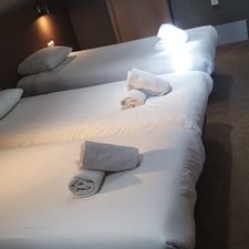 Aston city Hotel