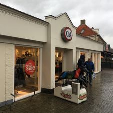 C&A