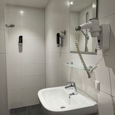 Aston city Hotel