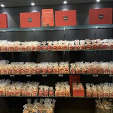 Van Delft Chocolates & Bakery