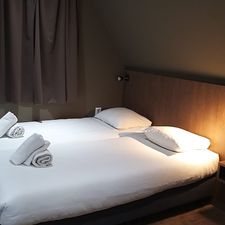 Aston city Hotel