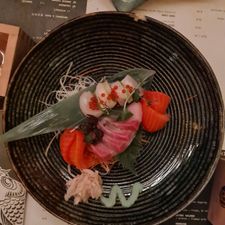 Ku Kitchen & Bar