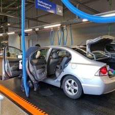 Loogman Carwash Rotterdam - Wasstraat in Rotterdam