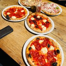 La Perla Pizzeria
