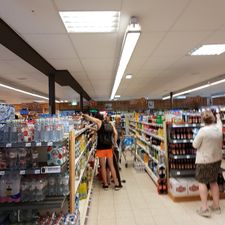Supermarkt & Slagerij Goënga Den Hoorn