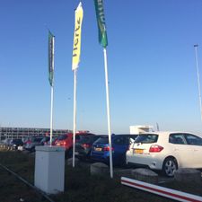 Hertz Autoverhuur - Eindhoven Airport