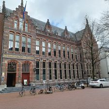 Post-Plaza Hotel & Grand Café