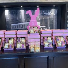 Van Delft Chocolates & Bakery