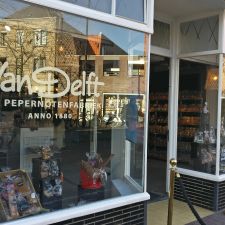 Van Delft Chocolates & Bakery