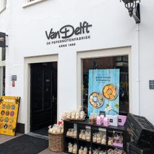 Van Delft Chocolates & Bakery