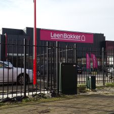 Leen Bakker