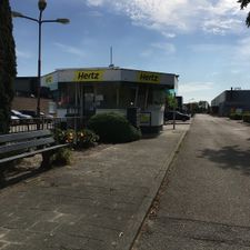 Hertz Autoverhuur - Den Bosch - Rietveldenweg 32c HLE