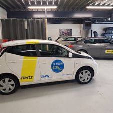 Hertz Autoverhuur - Roermond Schouwberg 30 HLE