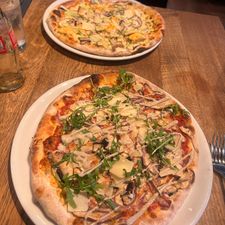 WOODSTONE Pizza and Wine Almere