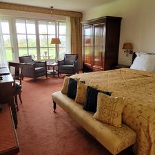 Landhuishotel en Restaurant De Bloemenbeek