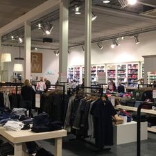 River Woods Outlet