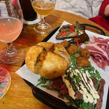 Beers & Barrels - Utrecht Centrum