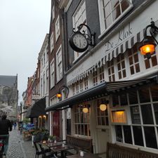Bistro La Cloche