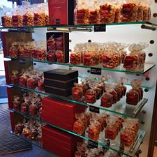 Van Delft Chocolates & Bakery