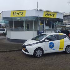 Hertz Autoverhuur - Den Bosch - Rietveldenweg 32c