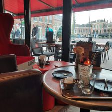 Douwe Egberts Café