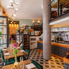 Restaurant 6&24