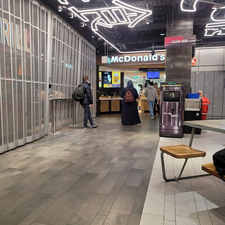 McDonald's Airport Schiphol Lounge 3