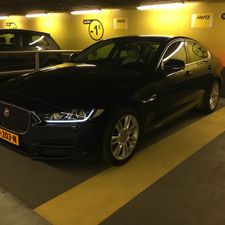 Hertz Autoverhuur - Arnhem - Bergstraat 2 HLE