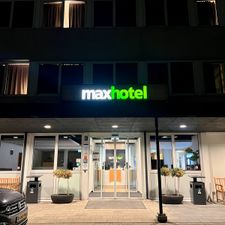 Maxhotel Amsterdam Airport Schiphol - Recently Renovated