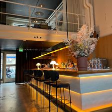 Héroine Restaurant & Bar