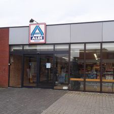 ALDI Uithuizen Molenerf