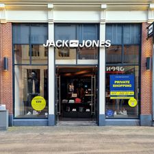 JACK & JONES