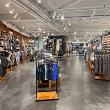 OFM. Voorburg Mensperience Store