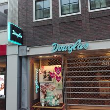 Parfumerie Douglas