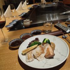 Hosokawa Teppanyaki en Sushi restaurant