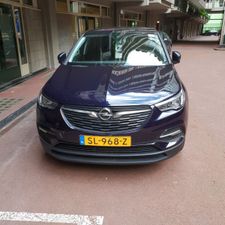 Hertz Autoverhuur - Rotterdam - Central Railway Station