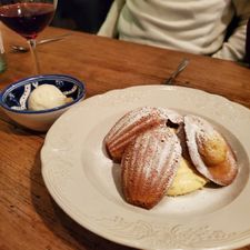 Bistro Madeleine