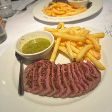 L'Entrecôte et les Dames