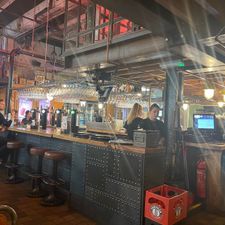 Beers & Barrels - Breda
