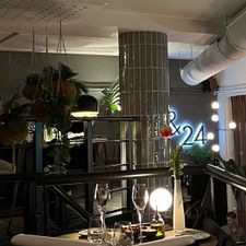 Restaurant 6&24
