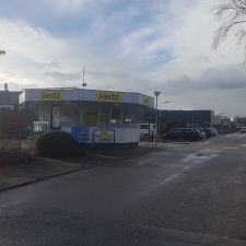 Hertz Autoverhuur - Den Bosch - Rietveldenweg 32c