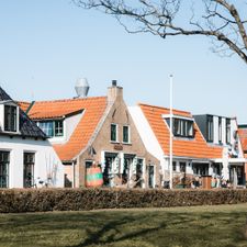 Hotel, wijnbar & bistro De4dames