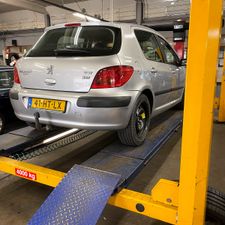 KwikFit Alphen aan den Rijn - Autobanden, APK en onderhoud