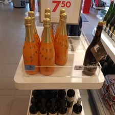 HEMA