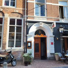 Bistro Madeleine