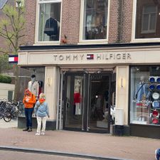 TOMMY JEANS Amsterdam Kalverstraat