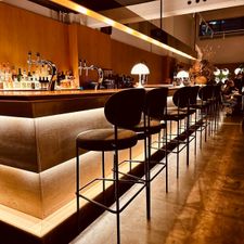 Héroine Restaurant & Bar