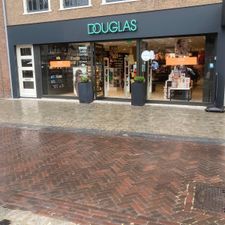 Parfumerie Douglas Sluis